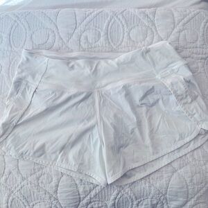 Lululemon “Speed Up” short